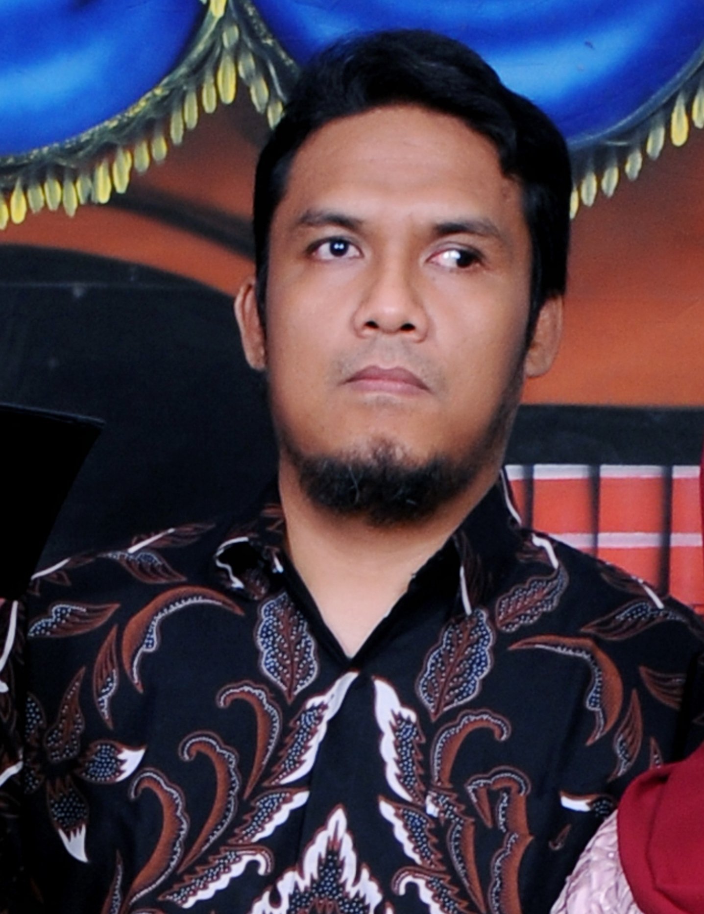 Hendy <br> <b>DIREKTUR</b>